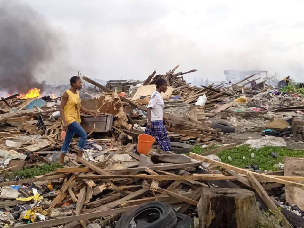 Activist Francis Nwapa Blasts Lagos Govt Over Makoko Demolition as Residents Sleep in Open Boats Under Heavy Rainfall 


