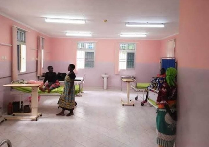 Man Loses Newborn Son and Mother in One Night at Niger Hospital Due to Negligence, Power Outage