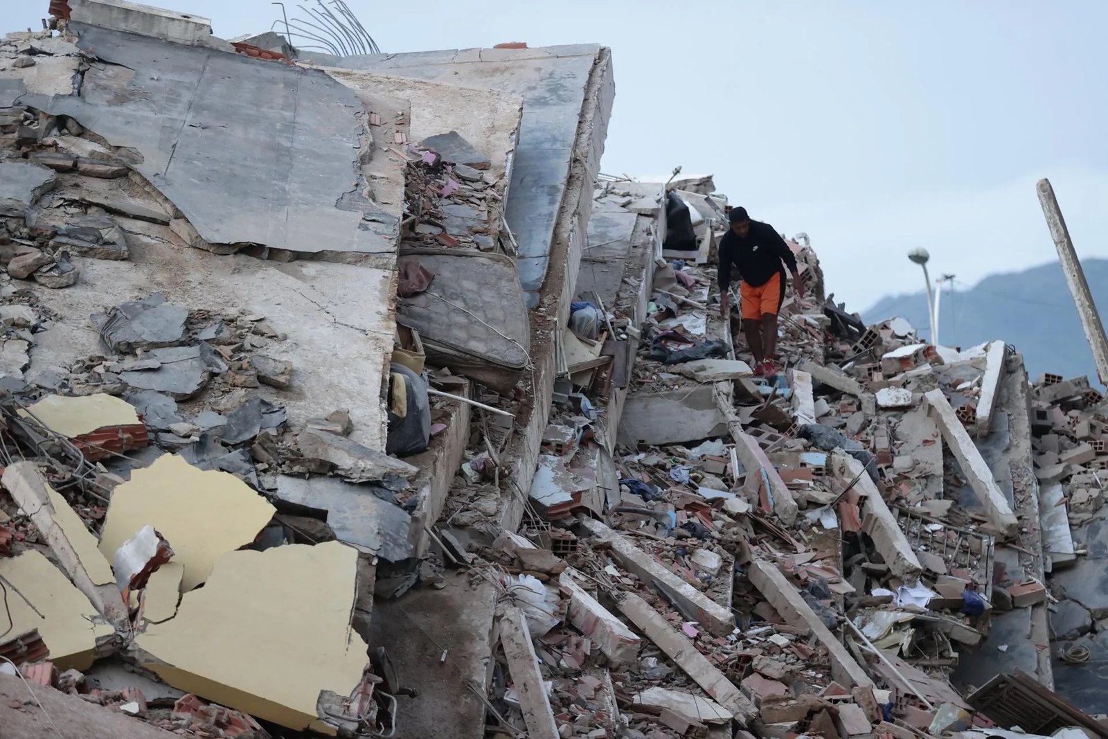 Death Toll Rises to 235 After Twin Earthquakes Strike Venezuela, Almost 50,000 Still Missing